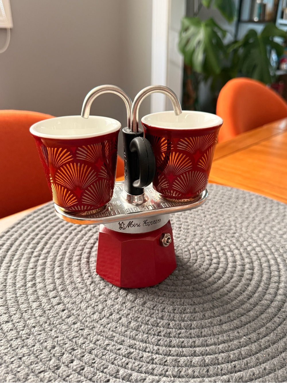 Bialetti Red Mini Espresso Maker with Decorative Red Cups